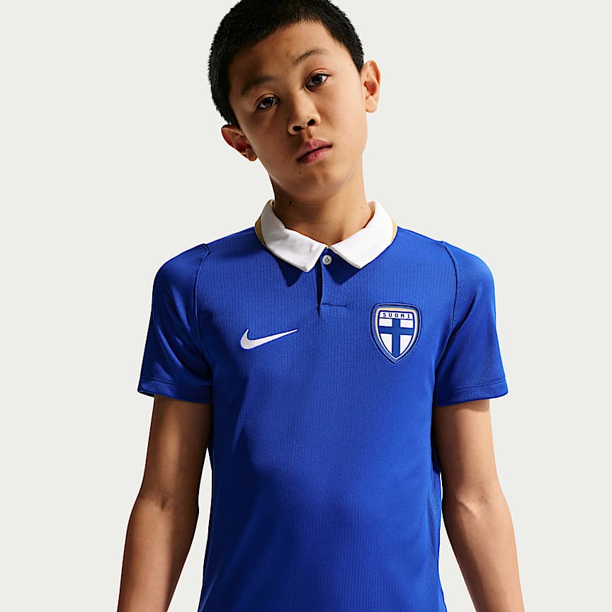 England x Palace Little Kids' Short-Sleeve Soccer Top. Nike.com